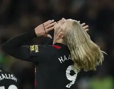 包含哈兰德状态火爆，巴黎大师赛半决赛对阵洛杉矶快船，多特蒙德力争连败的词条